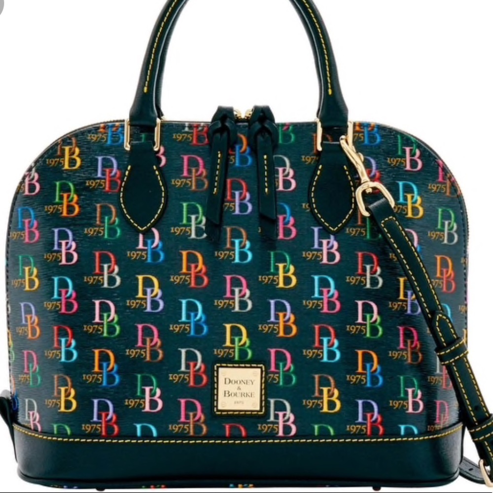 Dooney and Bourke DB75 black multi purse RETIRED!